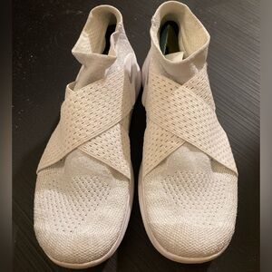 Women’s Nike Runners Size 7